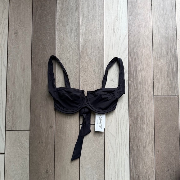 l*space Other - L*Space Sensual Solids Camellia Bikini Top